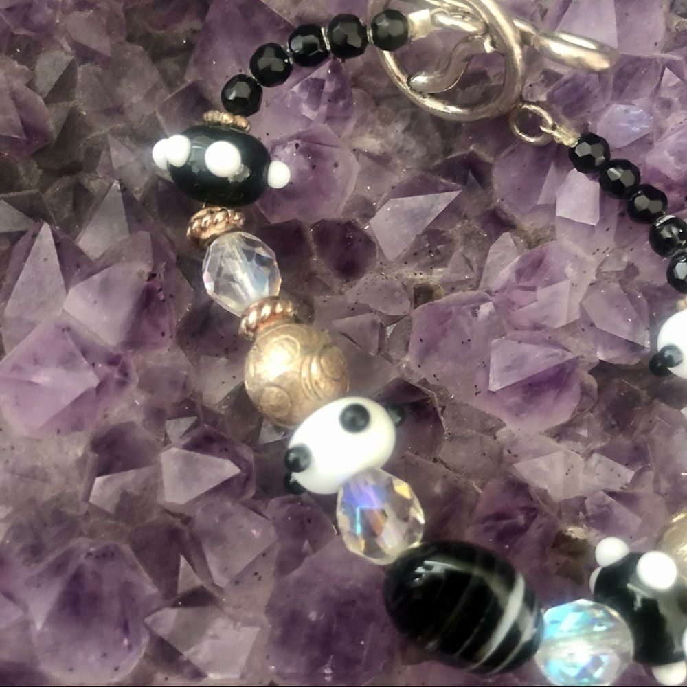 Silver lamp work bead bracelet - Picture 5 of 7